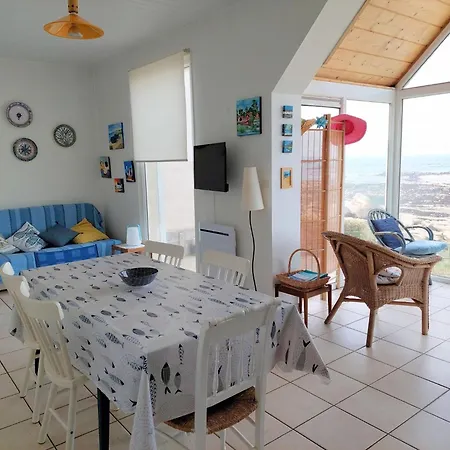 Holiday home In With Garden, Cleaning Included *