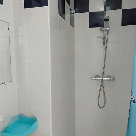 In With Garden, Cleaning Included Holiday home