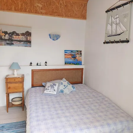 Holiday home In With Garden, Cleaning Included